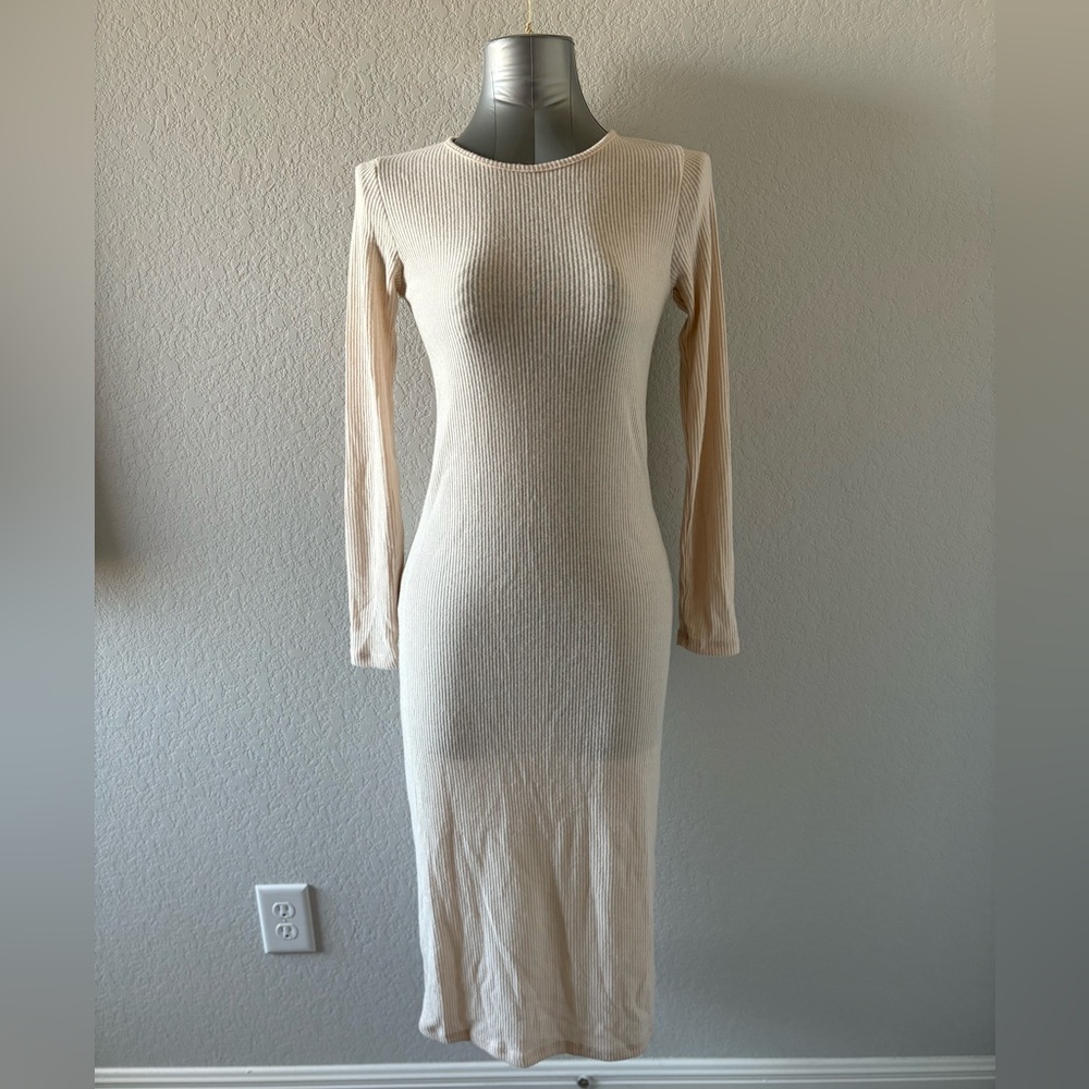 Francesca's Collections Cream Long Sleeve Dress